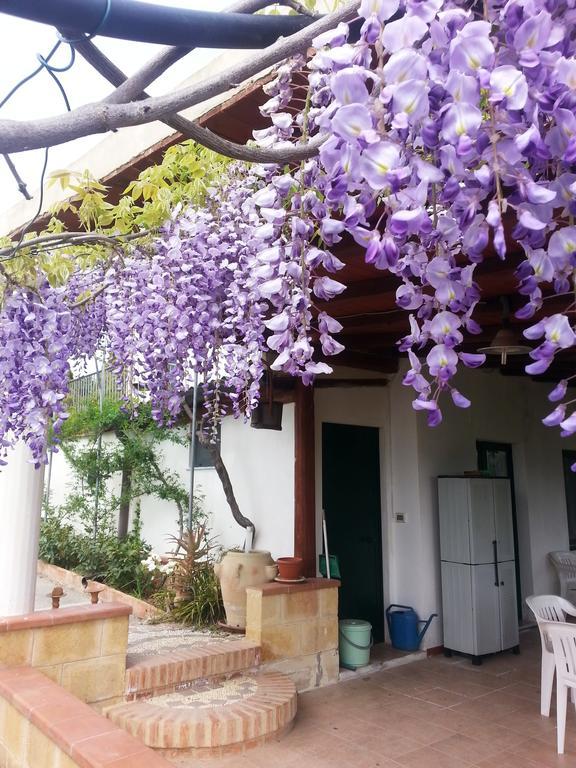 B&B La Casa Dell'Artista Assoro Exterior foto